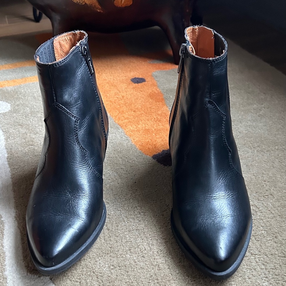 PIKOLINOS Western Style Ankle Boot Almost New 36